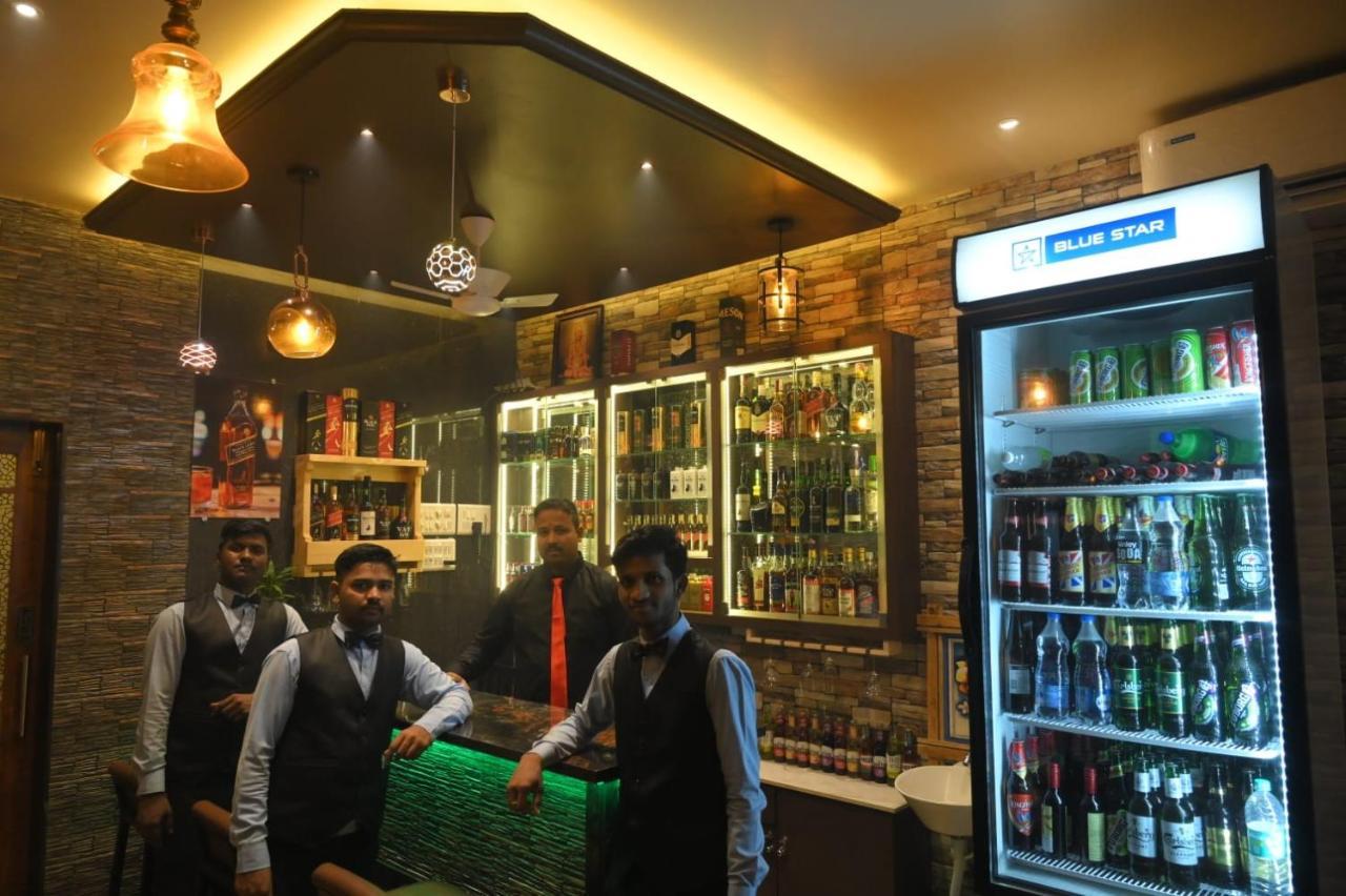 Hotel Surya Grande Kudal  Экстерьер фото