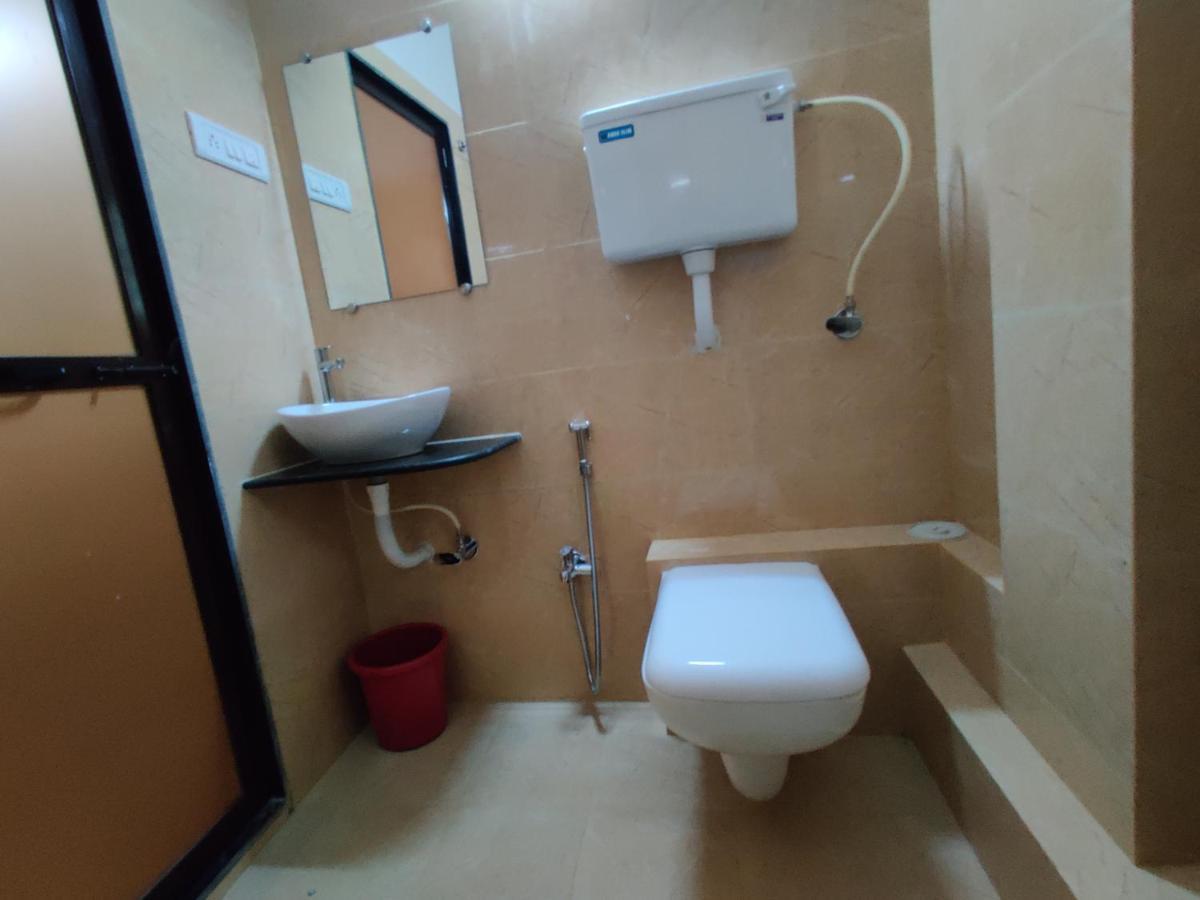 Hotel Surya Grande Kudal  Экстерьер фото
